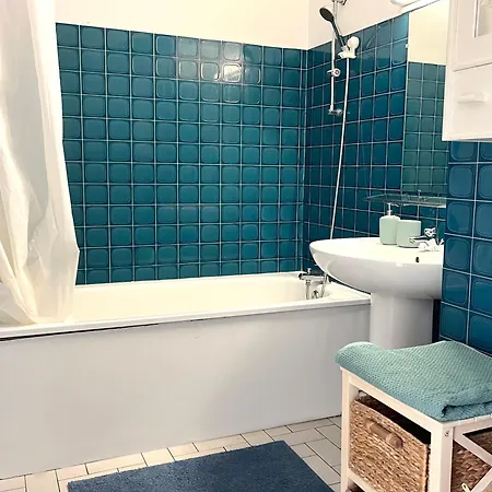 Sur Erdre Et Salle De Bain *